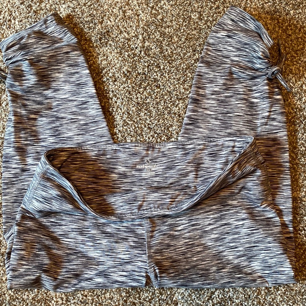 Moving comfort workout capris